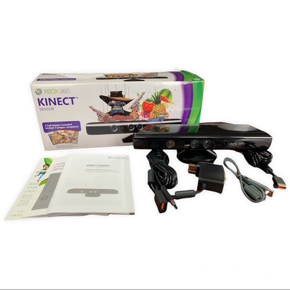 Xbox 360 Kinect Bundle and 2 Kinect Games: Dance Central and Leela & All Cables - Picture 2 of 13